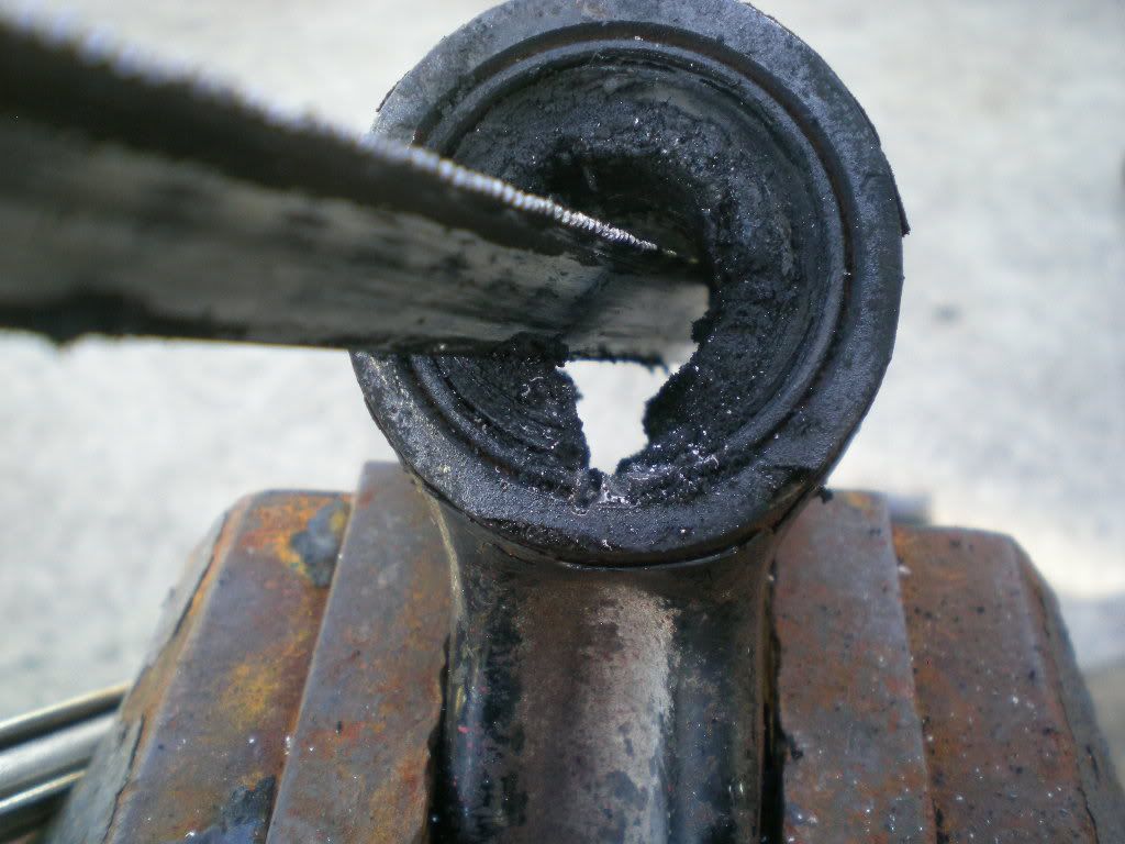 [DIY] How to remove bushings without a press [PICS] HondaTech